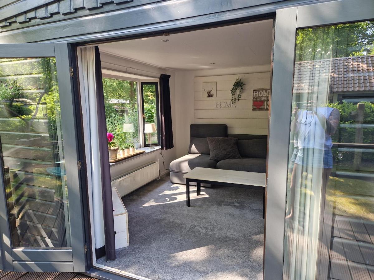 Heerlijk Huisje In Het Bos Op Chaletpark Kempenbos Diessen Extérieur photo